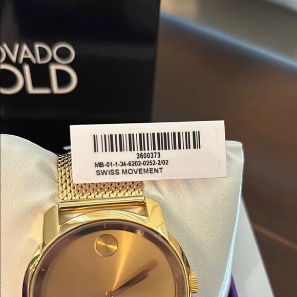 NWT Movado Bold Men’s Watch - Picture 3 of 3